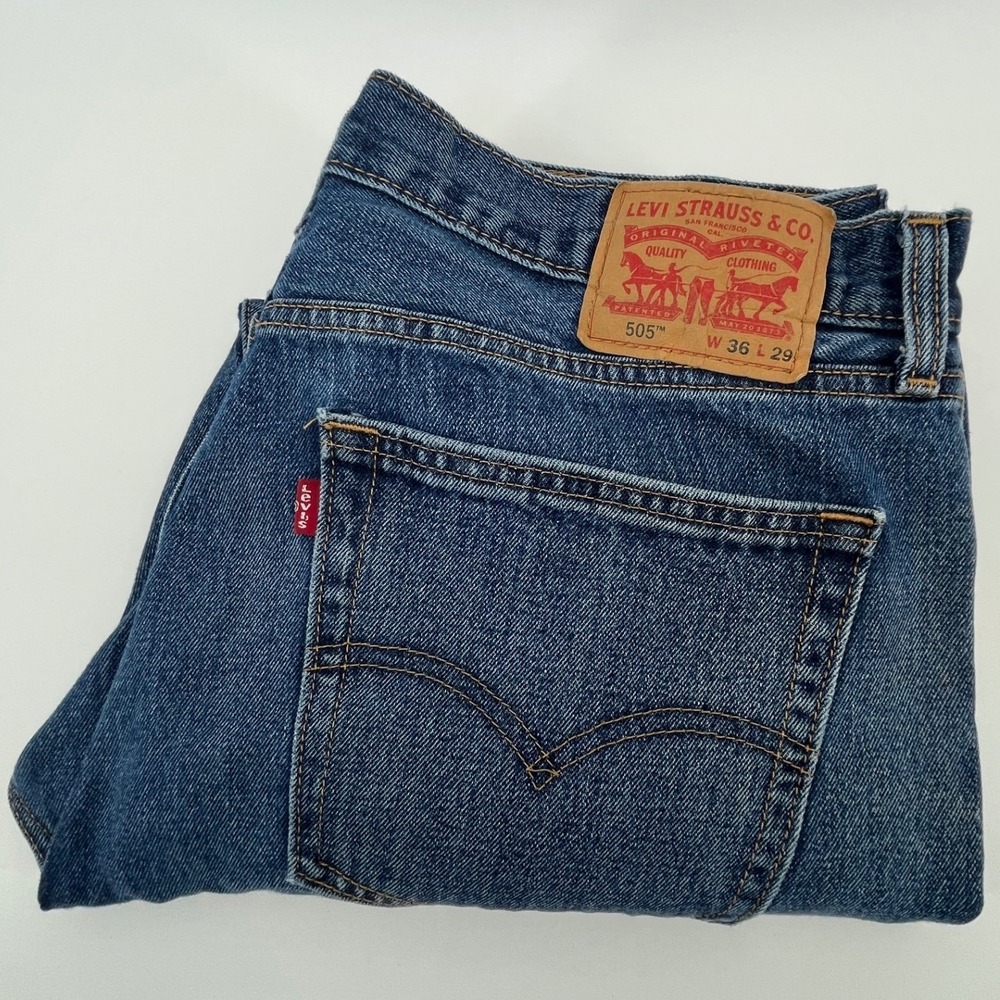 Levi's 505 Regular Fit Jeans Mens 36x29 Blue Straight Leg Denim 00505-4886